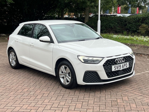 Audi A1  SPORTBACK TFSI SE