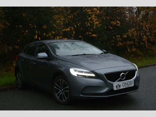 Volvo V40  1.5 T2 Momentum Hatchback 5dr Petrol Auto Euro 6 (s/s) (122 ps)