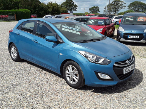 Hyundai i30  1.6 CRDi Blue Drive Active