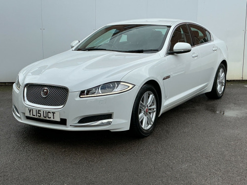 Jaguar XF  D LUXURY 4-Door