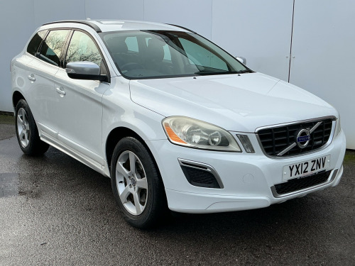 Volvo XC60  2.4 D3 R-Design SUV 5dr Diesel Geartronic AWD Euro 5 (163 ps) 
