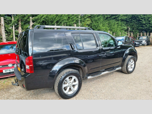 Nissan Pathfinder  2.5 dCi Acenta 5dr