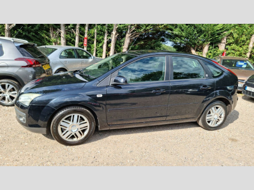 Ford Focus 2.0 Ghia 5dr