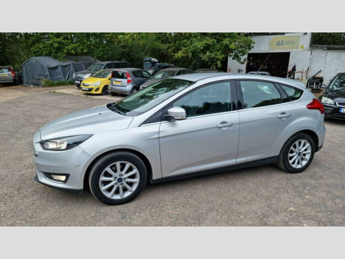 Ford Focus  1.5T EcoBoost Titanium Euro 6 (s/s) 5dr