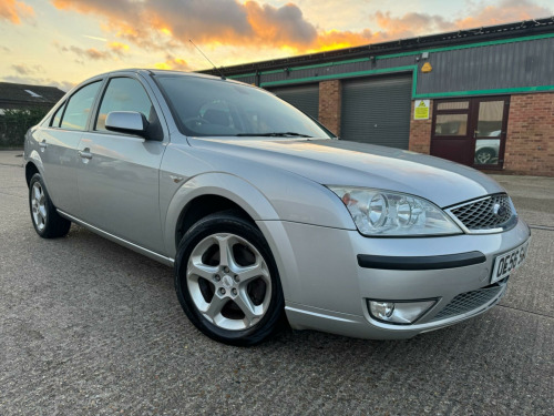 Ford Mondeo  2.0 Edge 5dr