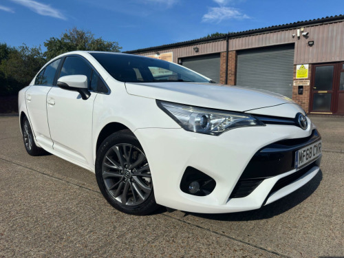 Toyota Avensis  2.0 D-4D Business Edition Euro 6 (s/s) 4dr