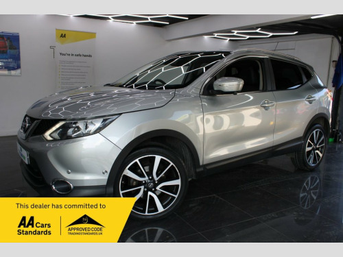 Nissan Qashqai  1.6 DCI TEKNA 5d 128 BHP PANORAMIC ROOF, 360 CAMER