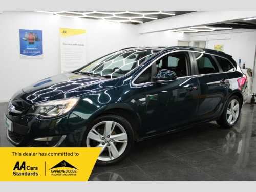 Vauxhall Astra  1.6 16V SRi Sports Tourer 5dr Petrol Auto Euro 5 (