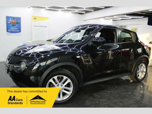 Nissan Juke  1.6 Acenta SUV 5dr Petrol CVT Euro 5 (117 ps) REAR