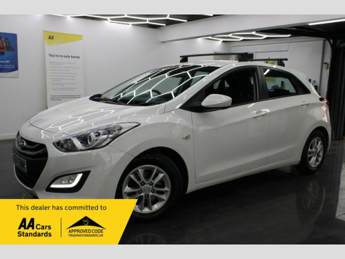 Hyundai i30  1.6 CRDi Blue Drive Active Hatchback 5dr Diesel Ma