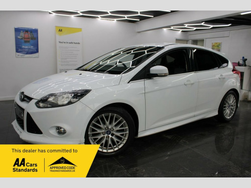 Ford Focus  1.0T EcoBoost Zetec S Hatchback 5dr Petrol Manual 