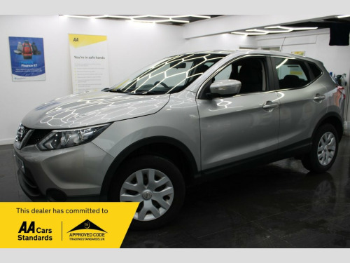 Nissan Qashqai  1.5 dCi Visia SUV 5dr Diesel Manual 2WD Euro 5 (s/