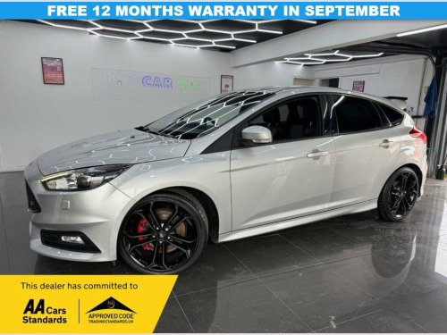 Ford Focus  2.0T EcoBoost ST-3 Hatchback 5dr Petrol Manual Eur