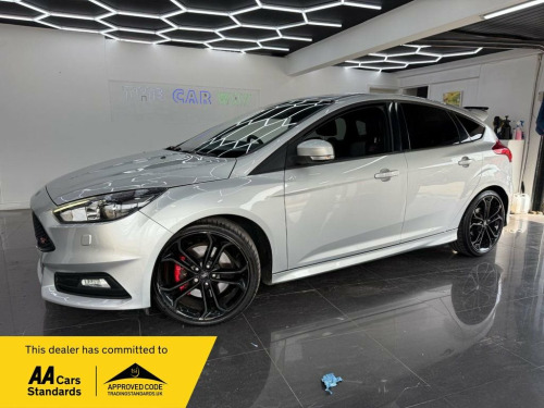 Ford Focus  2.0T EcoBoost ST-3 Hatchback 5dr Petrol Manual Eur