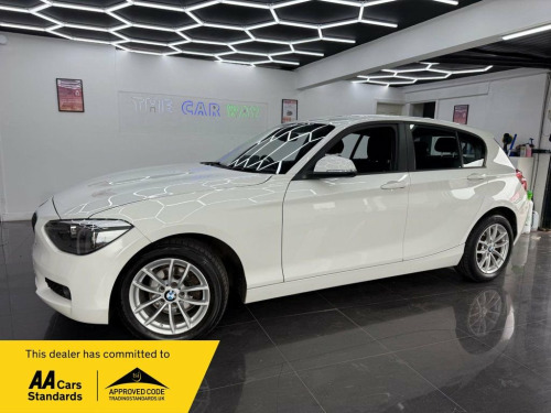 BMW 1 Series  2.0 116d SE Hatchback 5dr Diesel Auto Euro 5 (s/s)