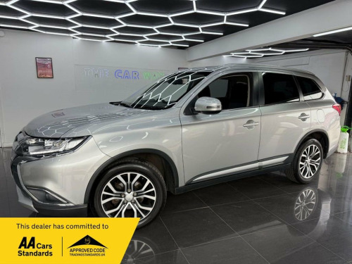 Mitsubishi Outlander  2.2 DI-D 3 SUV 5dr Diesel Manual 4WD Euro 6 (s/s) 