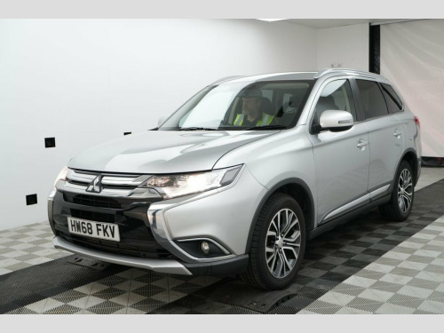 Mitsubishi Outlander  2.2 DI-D 3 SUV 5dr Diesel Manual 4WD Euro 6 (s/s) 