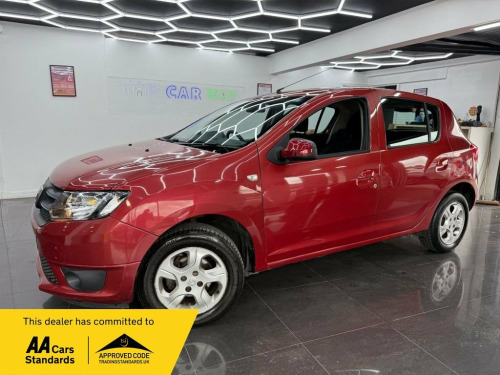Dacia Sandero  0.9 TCe Laureate Hatchback 5dr Petrol Manual Euro 