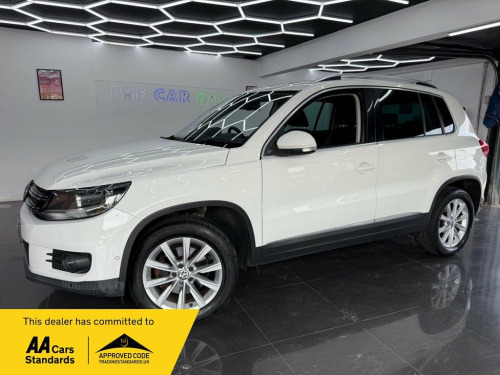 Volkswagen Tiguan  2.0 TDI BlueMotion Tech SE SUV 5dr Diesel DSG 4WD 