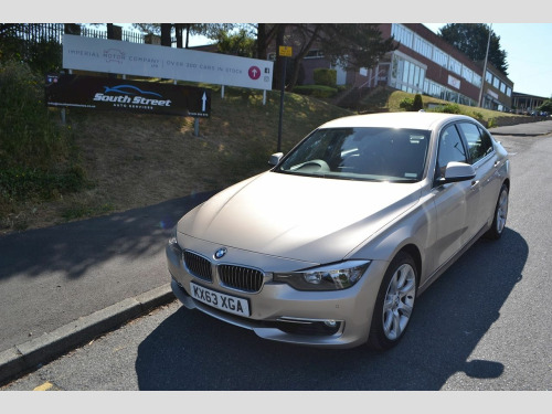 BMW 3 Series  3.0 330d Luxury Saloon 4dr Diesel Auto xDrive Euro 5 (s/s) (258 ps)