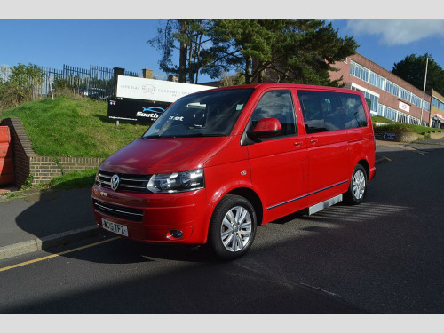 Volkswagen Caravelle  2.0 TDI BlueMotion Tech Executive MPV 5dr Diesel Manual Euro 5 (s/s) (140 p