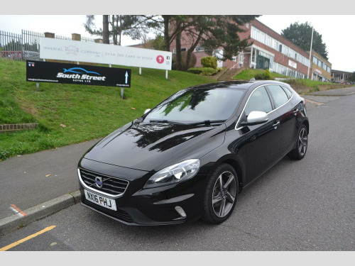 Volvo V40  2.0 T2 R-Design Hatchback 5dr Petrol Manual Euro 6 (s/s) (122 ps)