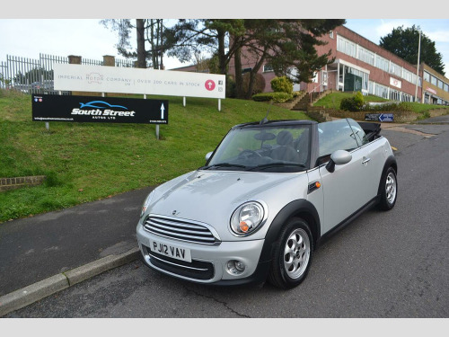 MINI Convertible  1.6 Cooper Convertible 2dr Petrol Steptronic Euro 5 (122 ps)