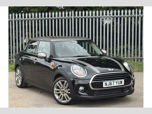 MINI Hatch  1.5 Cooper Seven Hatchback 5dr Petrol Manual Euro 6 (s/s) (136 ps)