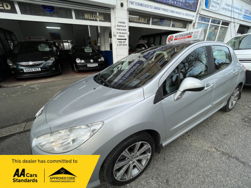 Peugeot 308  ACTIVE NAVIGATION VERSION 5-Door