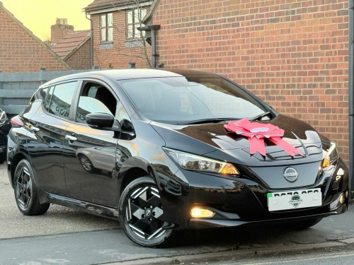 Nissan Leaf  39kWh Acenta Auto 5dr 