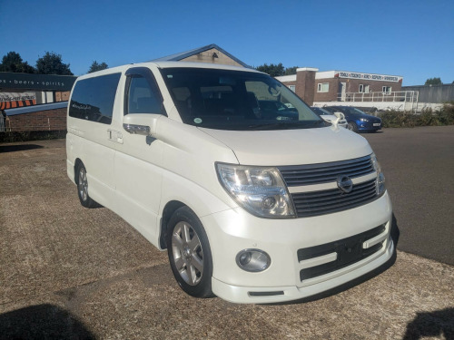 Nissan Elgrand  Highway star black leather edition