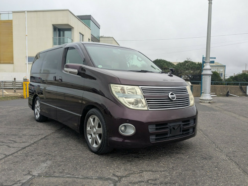 Nissan Elgrand  HIGHWAY STAR BLACK LEATHER EDITION