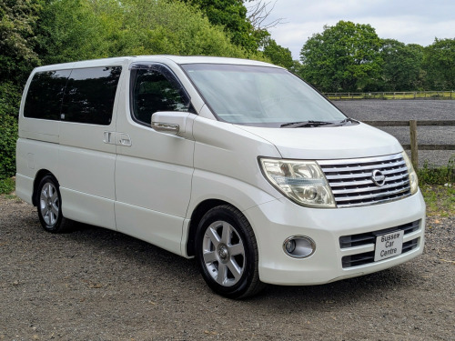 Nissan Elgrand  Highway star only 31000 miles