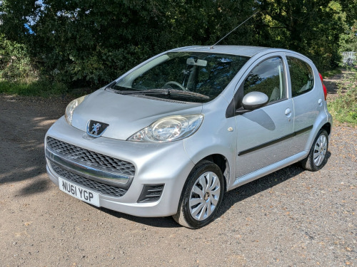 Peugeot 107  1.0 12V Urban Hatchback 5dr Petrol Manual Euro 5 (68 ps)