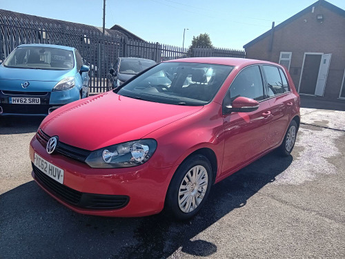 Volkswagen Golf  1.6 TDI S