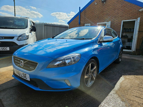 Volvo V40  1.6 D2 R-Design