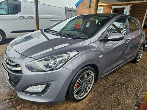 Hyundai i30  1.6 CRDi Blue Drive Active