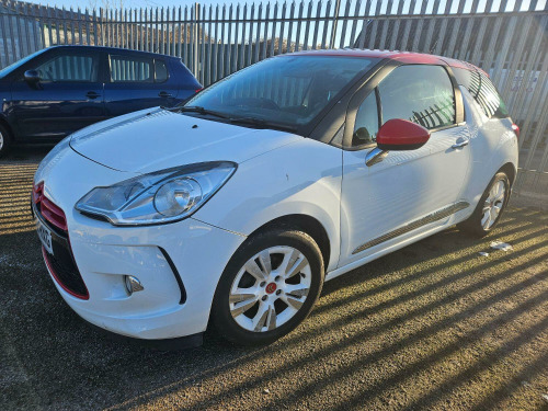 Citroen DS3  1.6 e-HDi Airdream DStyle Red