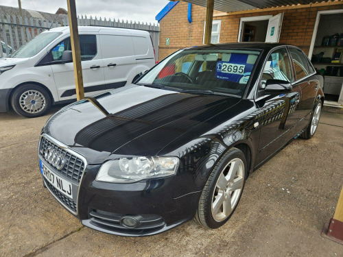 Audi A4 2.0 TDI S line