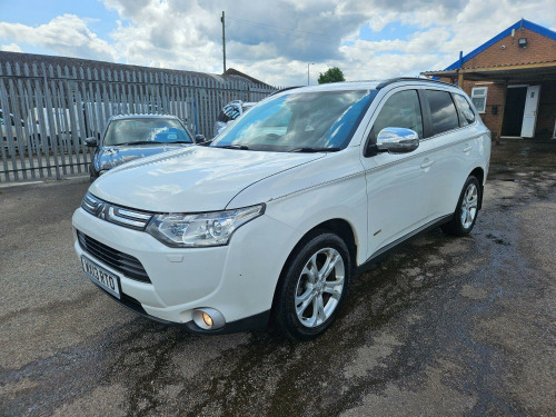 Mitsubishi Outlander  2.2 DI-D GX4