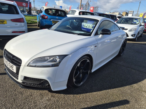 Audi TT  2.0 TDI Amplified Black Edition 