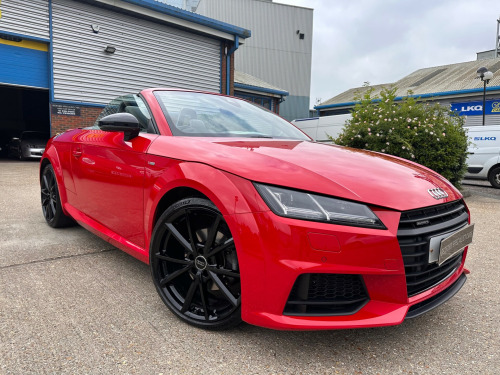 Audi TT  TFSI QUATTRO BLACK EDITION 2-Door