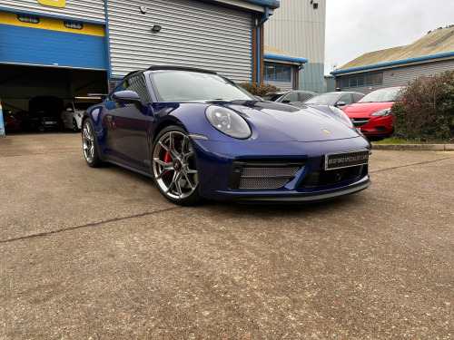 Porsche 911  CARRERA GTS PDK 2-Door