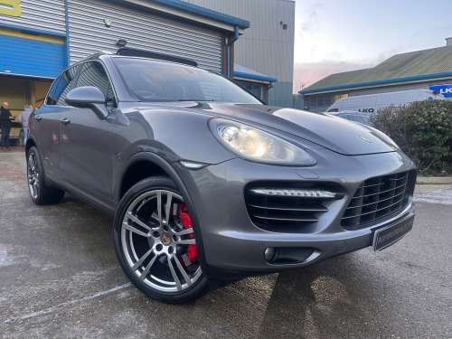 Porsche Cayenne  V8 TURBO TIPTRONIC S 5-Door