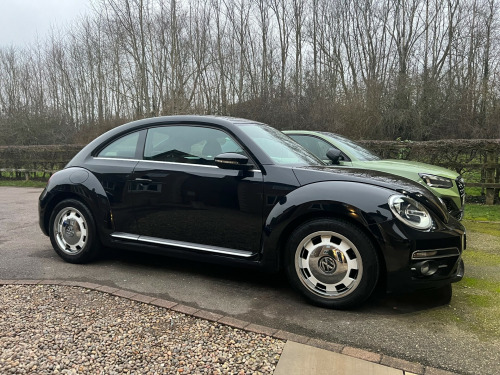 Volkswagen Beetle  DESIGN TSI BLUEMOTION TECHNOLOGY DSG 3-Door