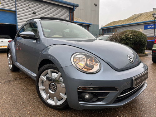 Volkswagen Beetle  DESIGN TSI BLUEMOTION TECHNOLOGY DSG 3-Door