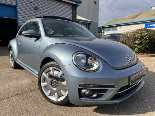 Volkswagen Beetle  DESIGN TSI BLUEMOTION TECHNOLOGY DSG 3-Door