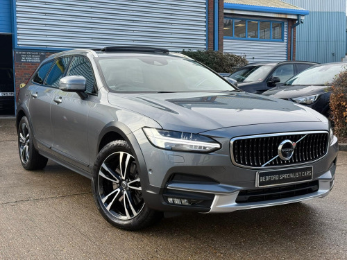 Volvo V90  2.0 T5 Pro Estate 5dr Petrol Auto AWD Euro 6 (s/s) (250 ps)