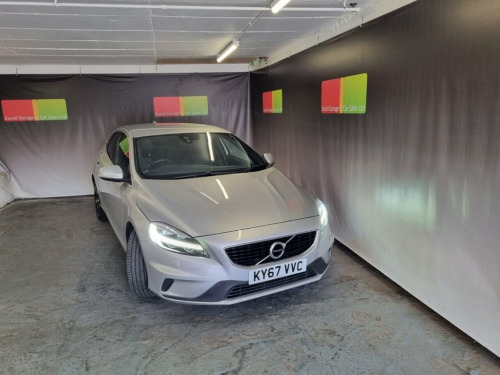 Volvo V40  2.0 D3 R-DESIGN NAV PLUS 5d 148 BHP