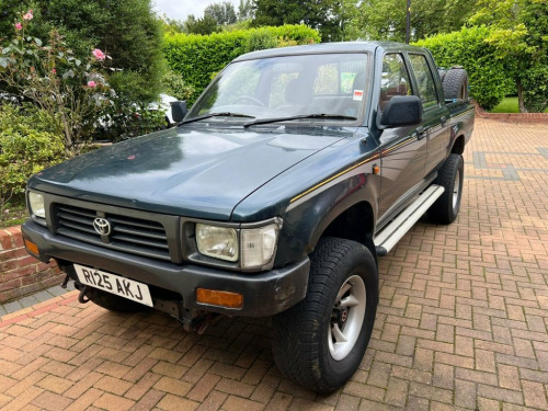 Toyota Hi-Lux  2.4 DOUBLE CAB 4WD LOW MILAGE COLLECTORS MK 3 MODE